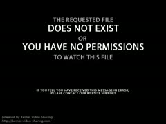 In her juicy fuckhole, a spoiled camwhoe inserts her black vibrator.